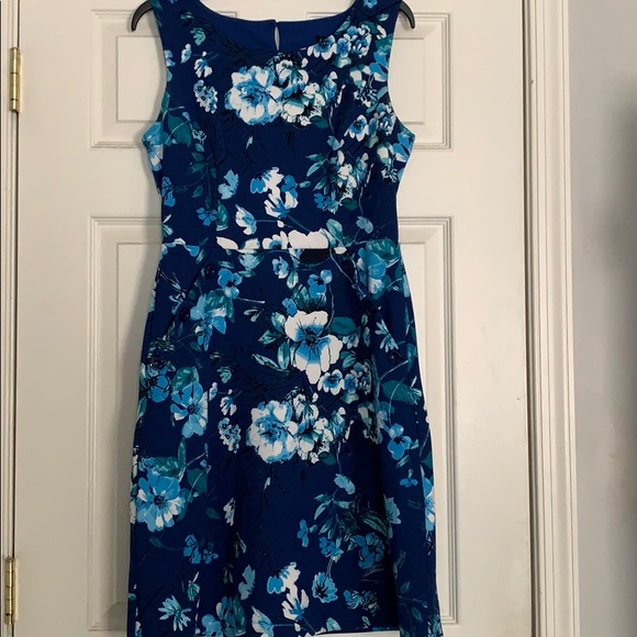 Enfocus Studio Dresses & Skirts - Blue and white flowery dress size 10